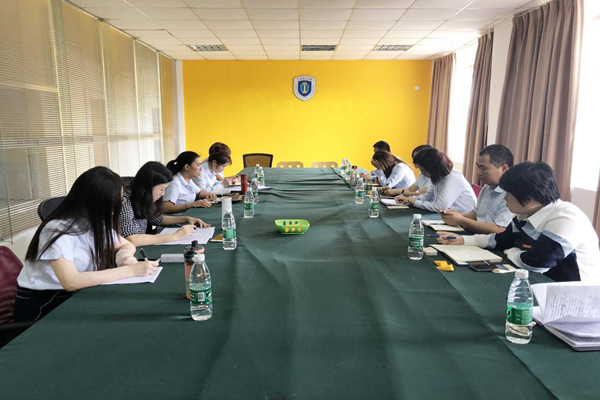 20190409学校召开2019年度专业建设系列研讨会(2)_副本.jpg 20190409学校召开2019年度专业建设系列研讨会(2)_副本.jpg