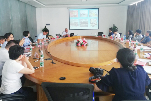 20190409学校召开2019年度专业建设系列研讨会(4)_副本.jpg 20190409学校召开2019年度专业建设系列研讨会(4)_副本.jpg