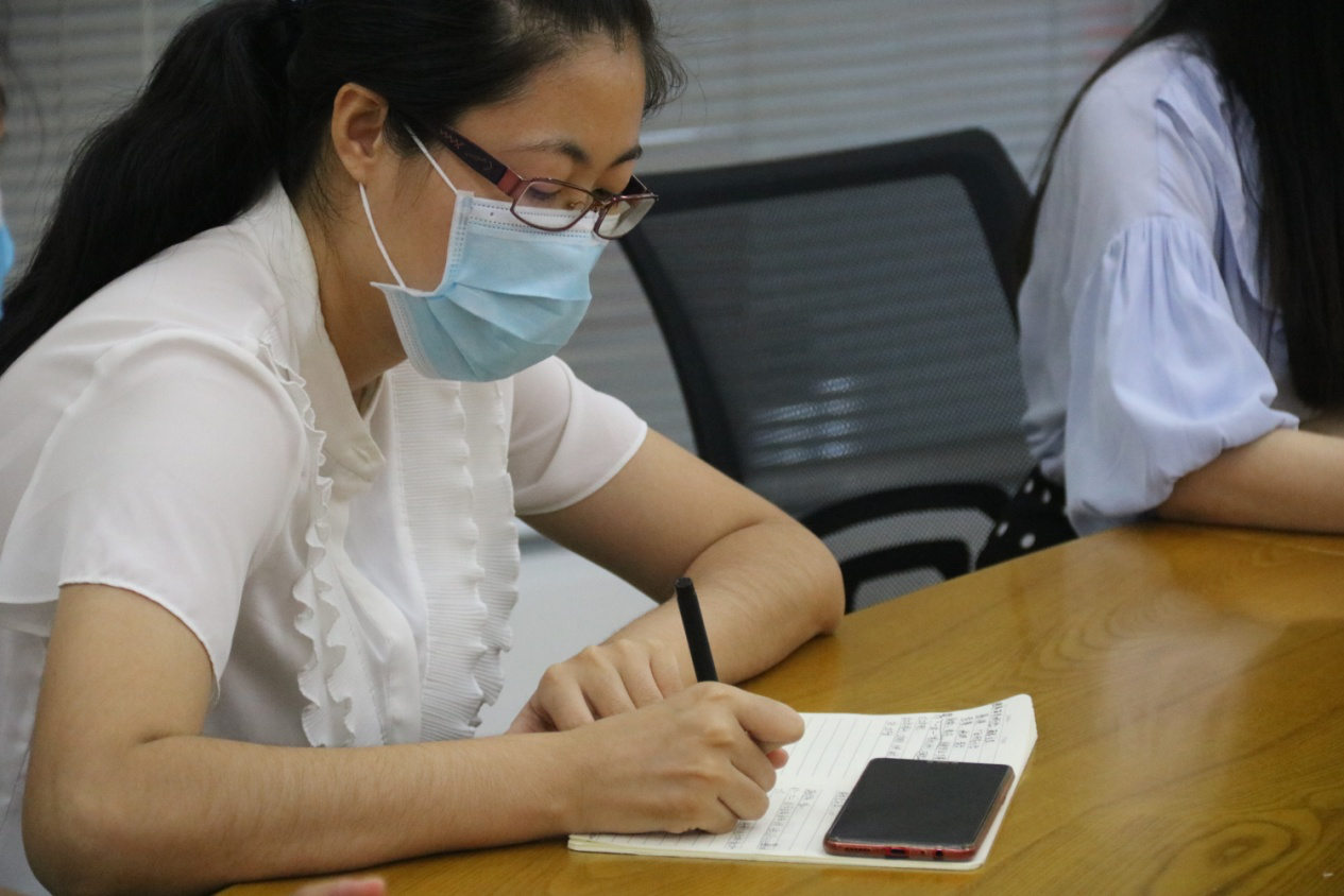 教育贵于熏习，风气赖于浸染——三亚理工职业学院新入职思想导师“一对一”帮扶计�?(5).png