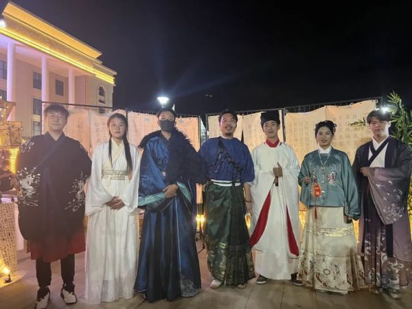 图片 32.jpg 图片 32.jpg