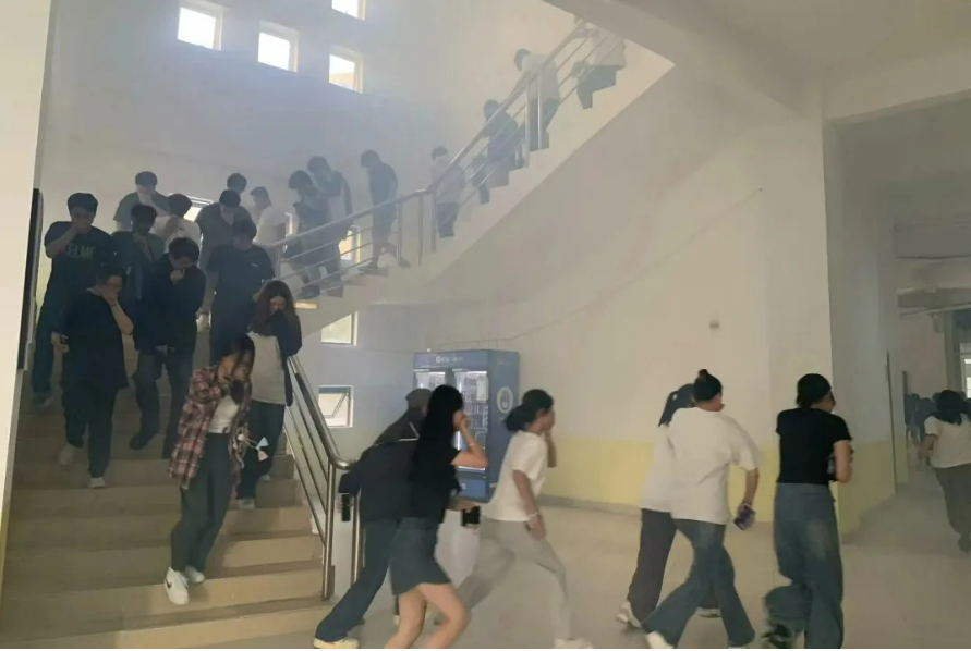 ��Ļ��ͼ 2024-04-06 212818.png